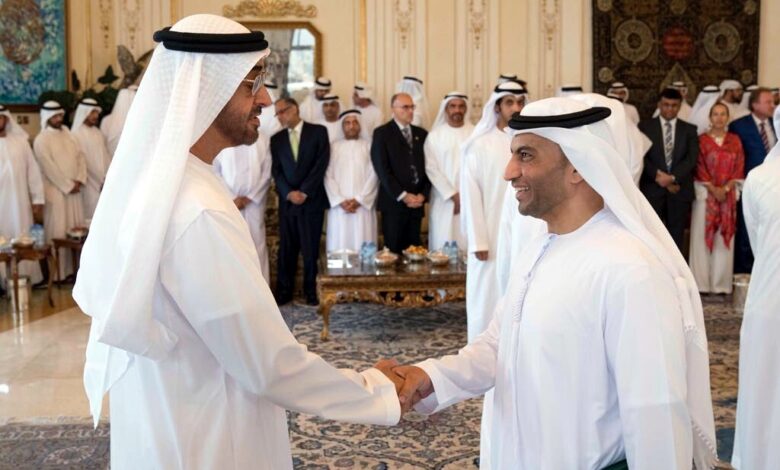 الدكتور سالم الكتبي يتشرف بالسلام على صاحب السمو الشيخ محمد بن زايد آل نهيان، ولي عهد أبوظبي آنذاك ورئيس الدولة حاليًا، 2017.