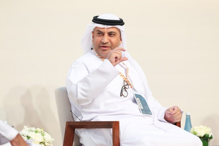 الدكتور سالم الكتبي في جلسة «الإمارات في الأزمات تصنع المعجزات»