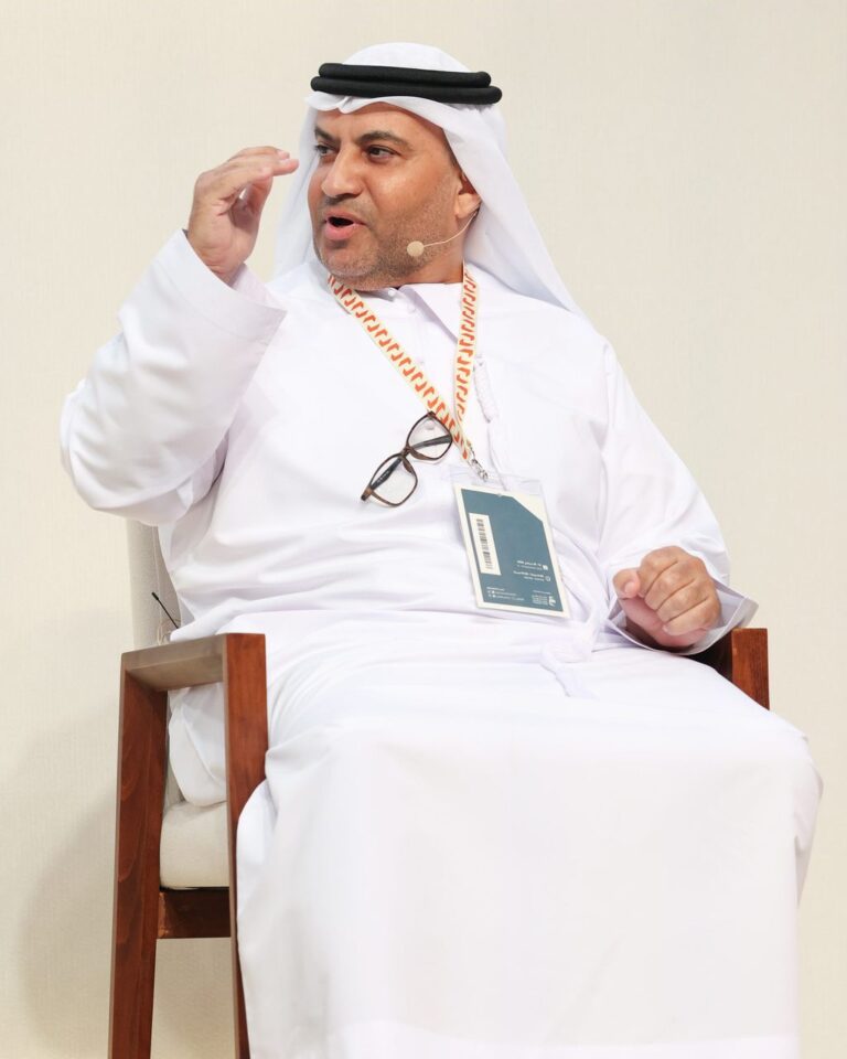 الدكتور سالم الكتبي في جلسة «الإمارات في الأزمات تصنع المعجزات»