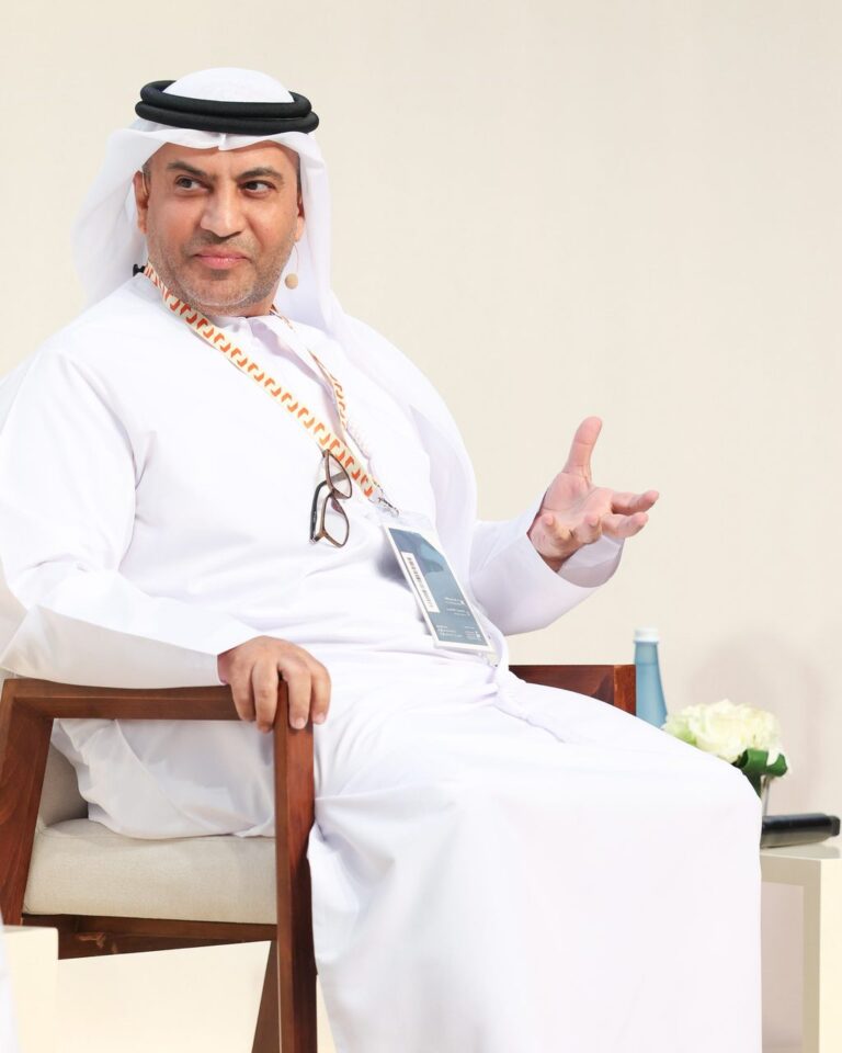 الدكتور سالم الكتبي في جلسة «الإمارات في الأزمات تصنع المعجزات»